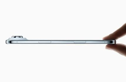 天津苹果维修点分享iPhone 17 Air自动关机电源故障解析 